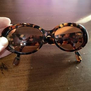 Woman’s Fendi Glasses